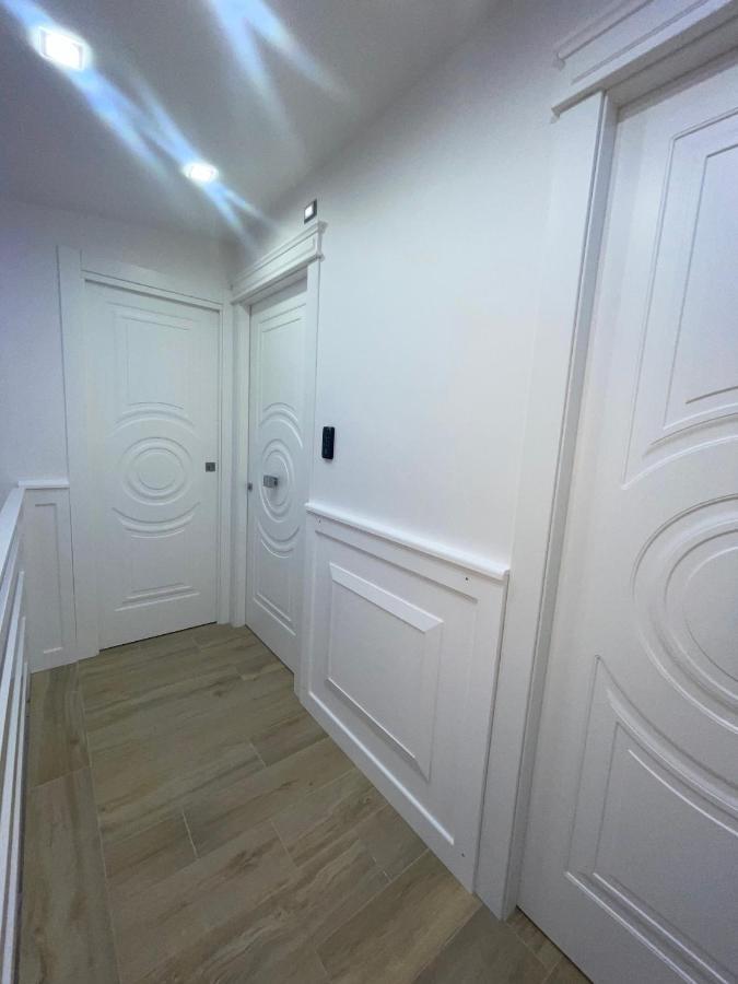نابولي Le Chic Rooms المظهر الخارجي الصورة