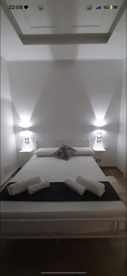 نابولي Le Chic Rooms المظهر الخارجي الصورة