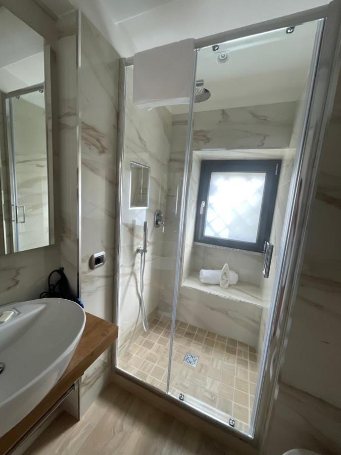 نابولي Le Chic Rooms المظهر الخارجي الصورة